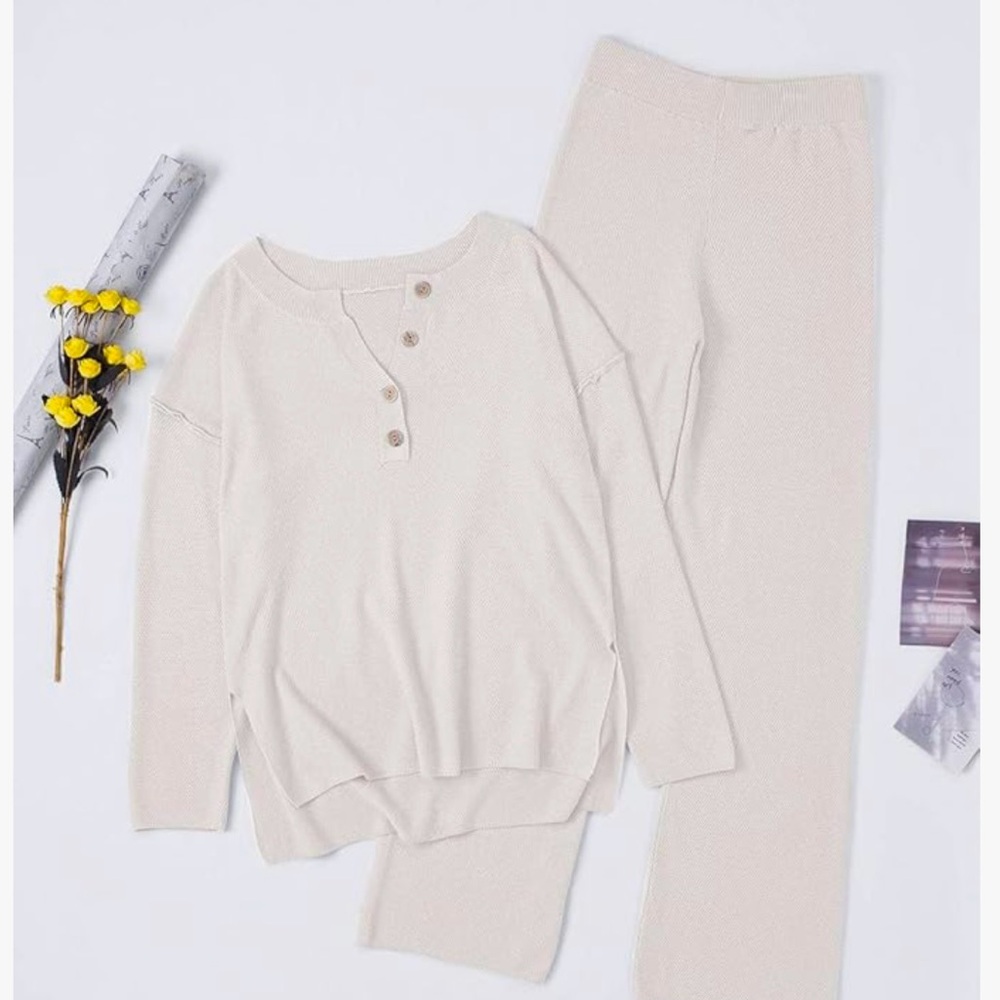 Super cute waffle knit set.
only been worn once - Picture 4 of 7
